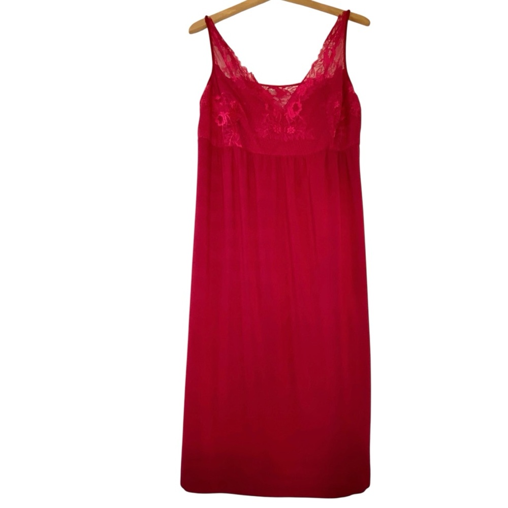 Soma Chic Lace Chemise in a Vibrant Raspberry Scarlet Red Sz XXL